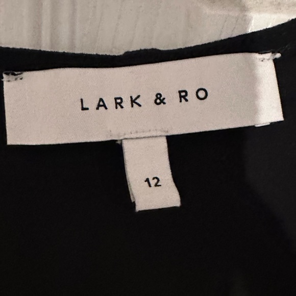 Lark & Ro wrap dress - Picture 5 of 5